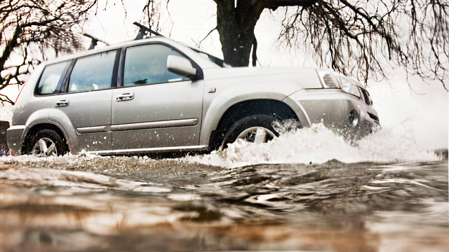 ACP-Condutor-em-dia-Carro-atingido-por-inundacao-o-que-fazer