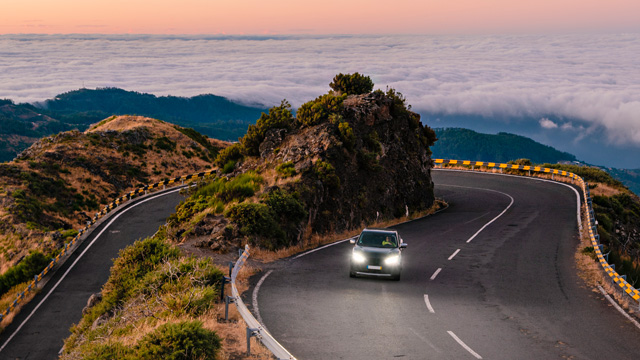 ACP - Como conduzir em estradas com curvas e montanhosas