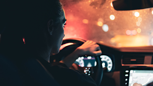 Perder o medo de conduzir à noite
