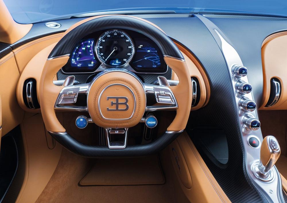 Bugatti Chiron nº 100 saiu da linha de produção  ACP