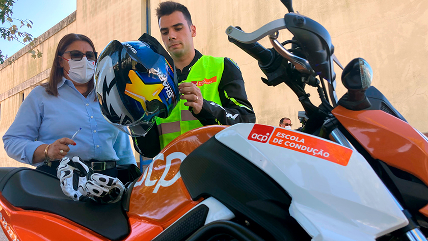 Visão  Miguel Oliveira, o campeão das motos que não tem carta de moto