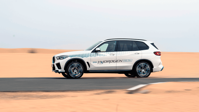 bmw-ix5-hydrogen-hot